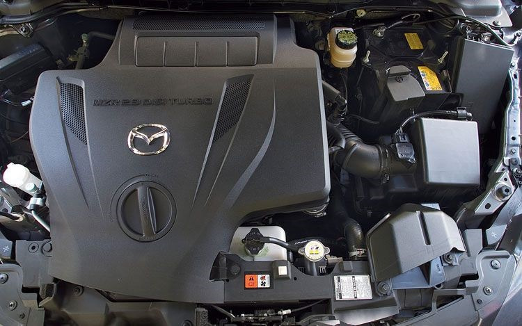 Двигатель мазда сх7 купить. Mazda CX-7 подкапотное. Тепловые экраны Мазда сх7. Двигатель Мазда cx7 на машине.