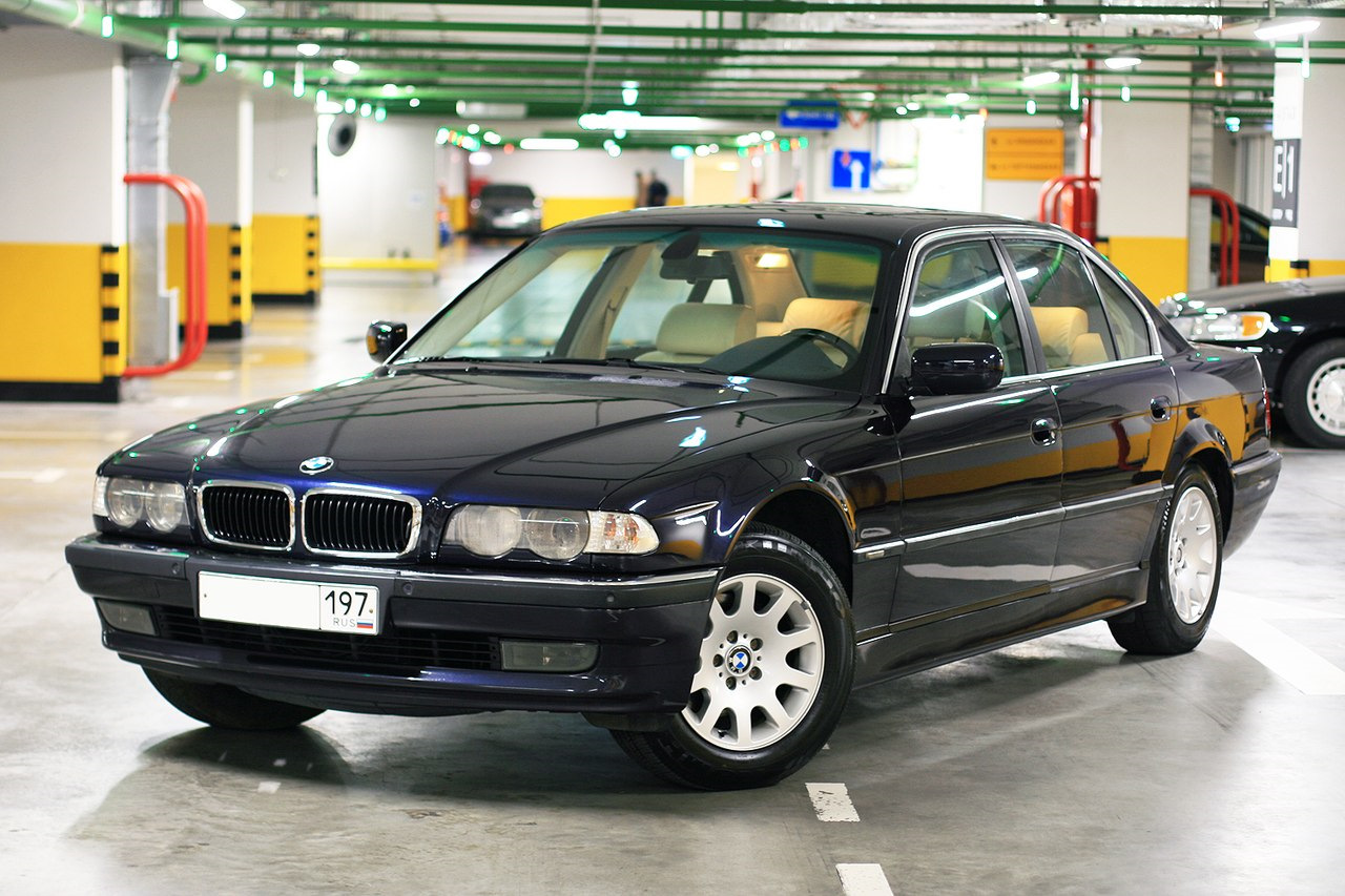 BMW 7 2001