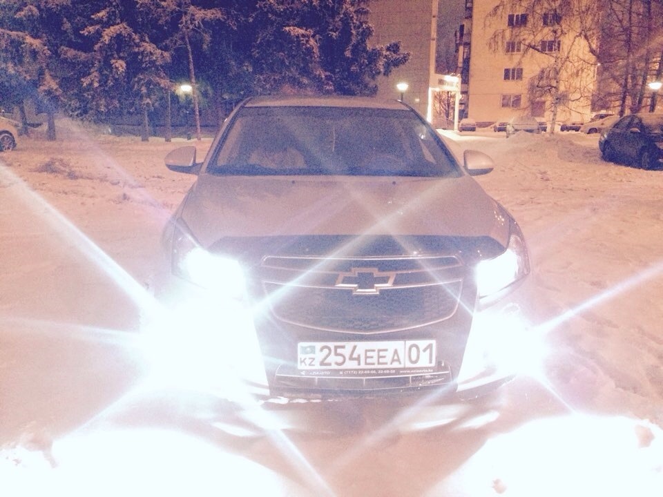 Вторая наклейка/ ксенон в ПТФ(туманки) — Chevrolet Cruze (1G), 1,8 л ...