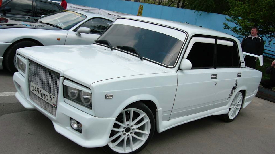 Custom Lada 2107