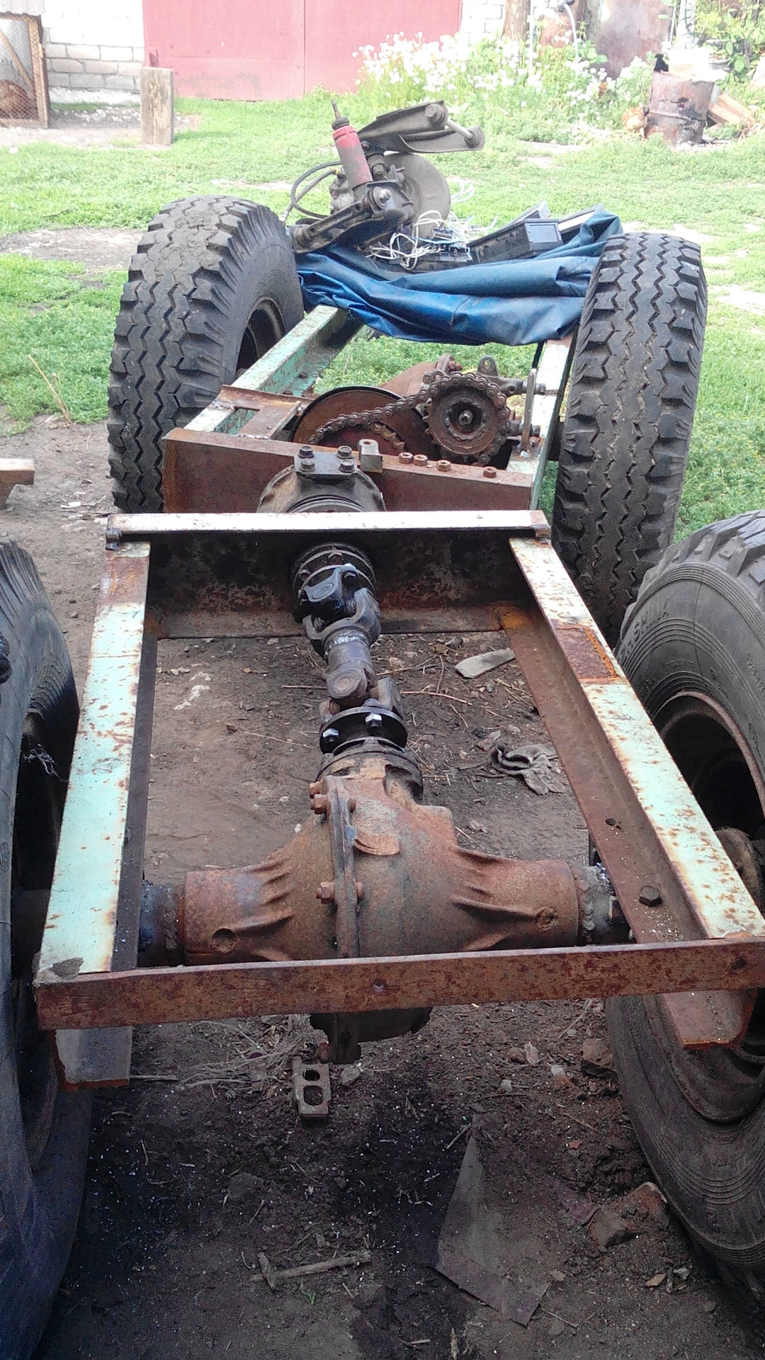 Минитрактор мосты уаз. Минитрактор на мостах уаз. Минитрактор мосты уаз. Минитрактор мосты уаз. Трактор переломка 4х4 из мостов уаз.