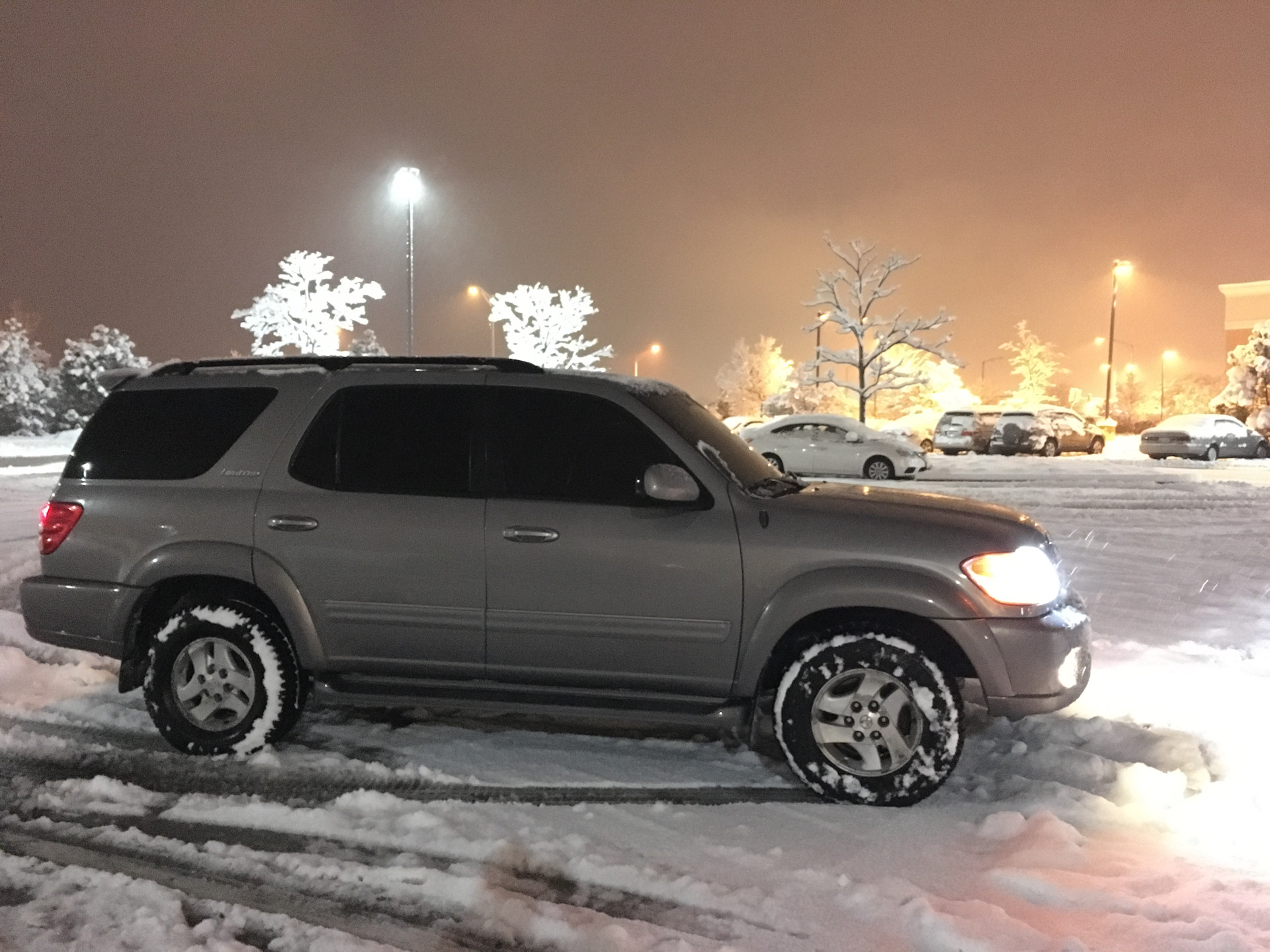 Toyota Sequoia 1