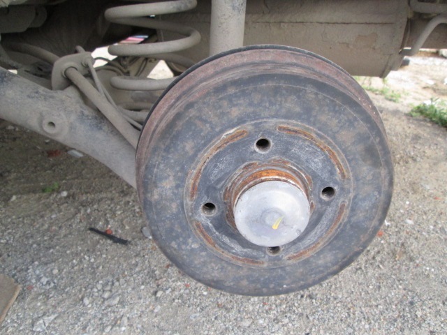 Скрип при нажатии или отпускании педали тормоза или ручника — Renault ...