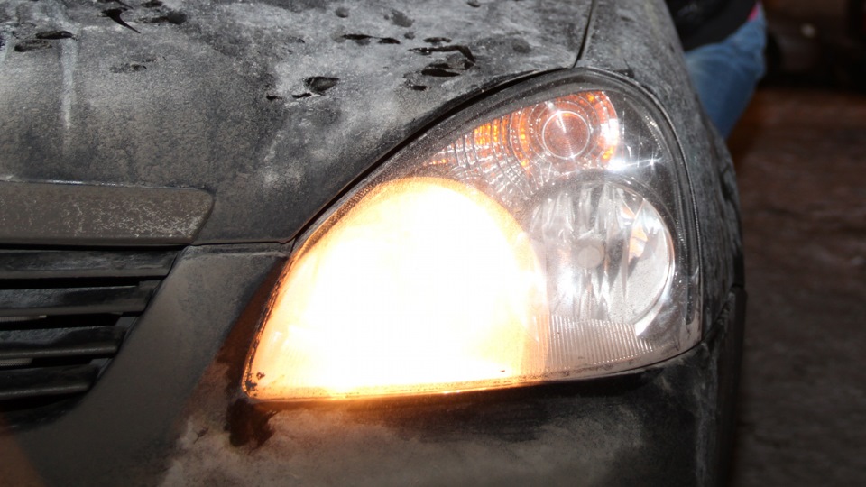 крышка багажника — Lada Приора хэтчбек, 1,6 л, 2011 года | наблюдение ...