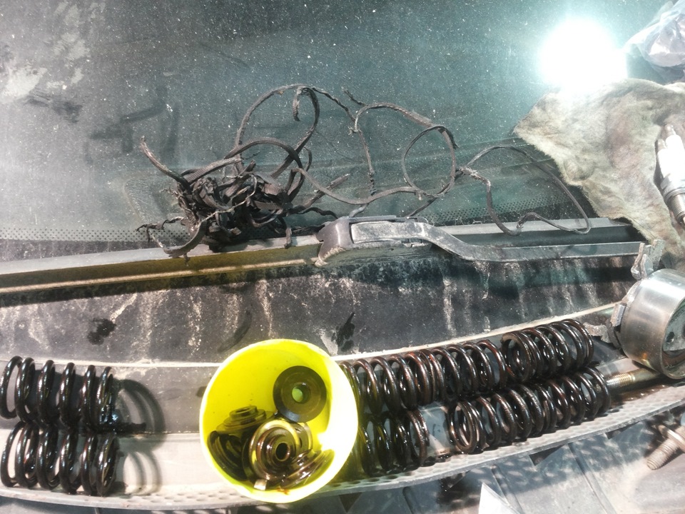 ПОГНУЛО КЛАПАНА! ИЗ ЗА РЕМНЯ КОНДЕЯ! — Opel Vectra B, 1,8 л, 1996 года ...