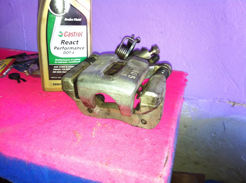 Замена заднего суппорта и замут воздухозаборника) — Honda Torneo, 2 л ...