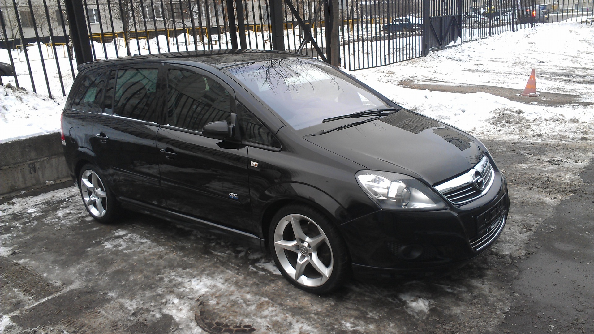 Opel Zafira B 1.9 дизельный 2008 | TDCi OPC-Line на DRIVE2