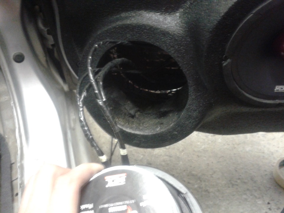 Громкий фронт в акцент[3] — Hyundai Accent (2G), 1,5 л, 2006 года ...