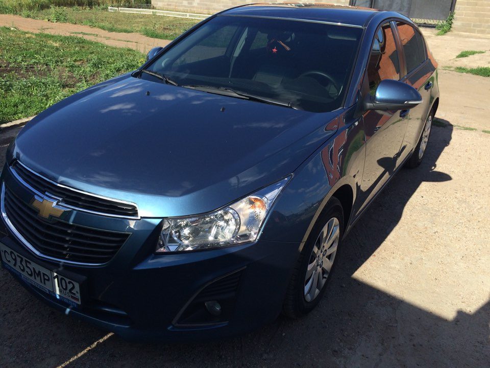 Chevrolet Cruze 2012 седан синий