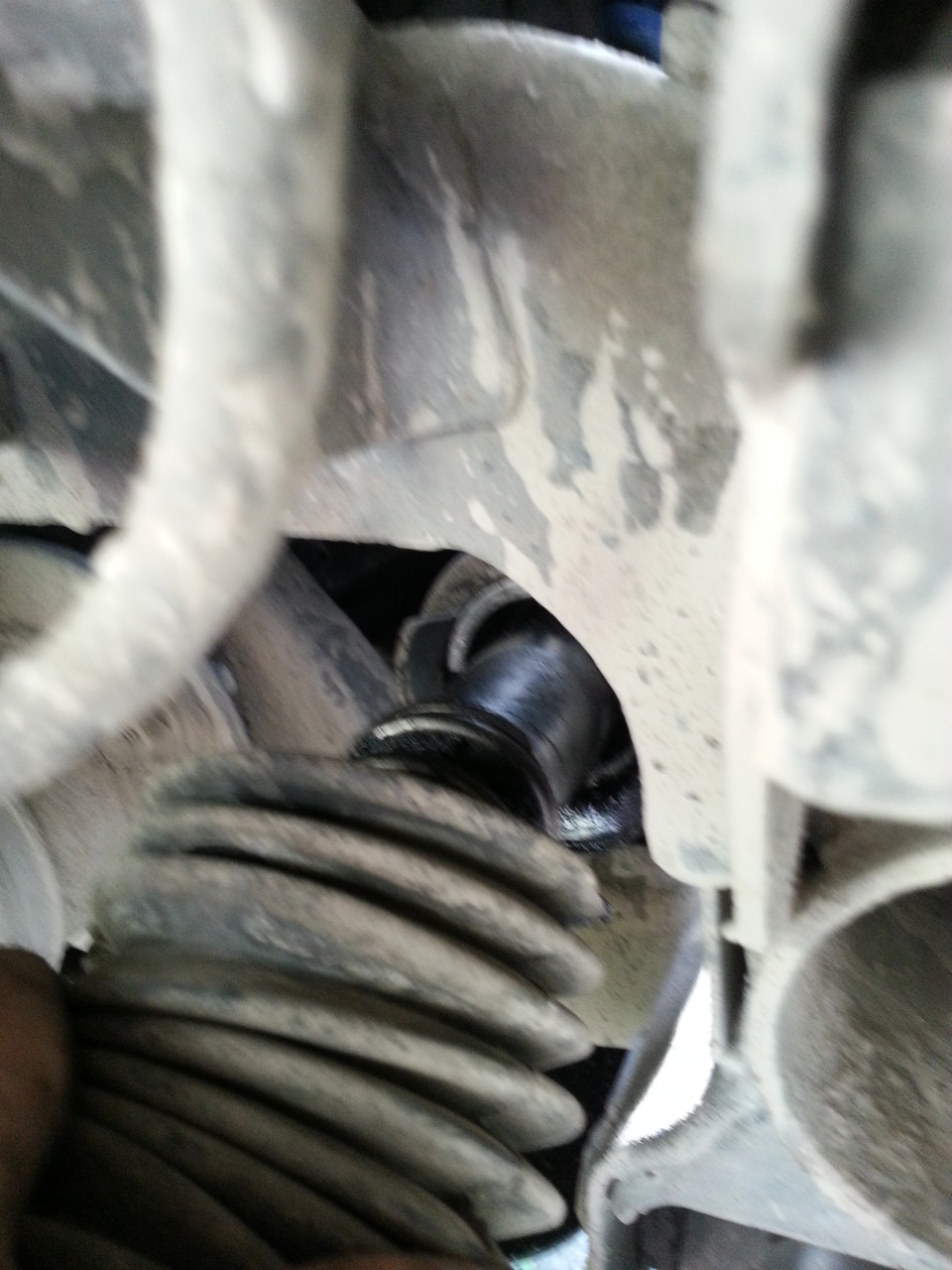 пыльники рулевых тяг — Mitsubishi Montero III (V60), 3,5 л, 2002 года ...