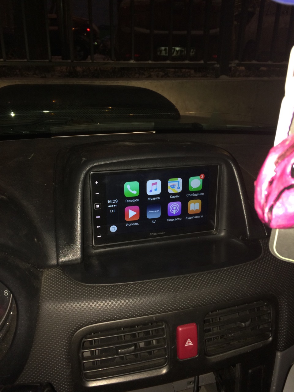 apple-carplay-subaru-forester-sg-2-2004