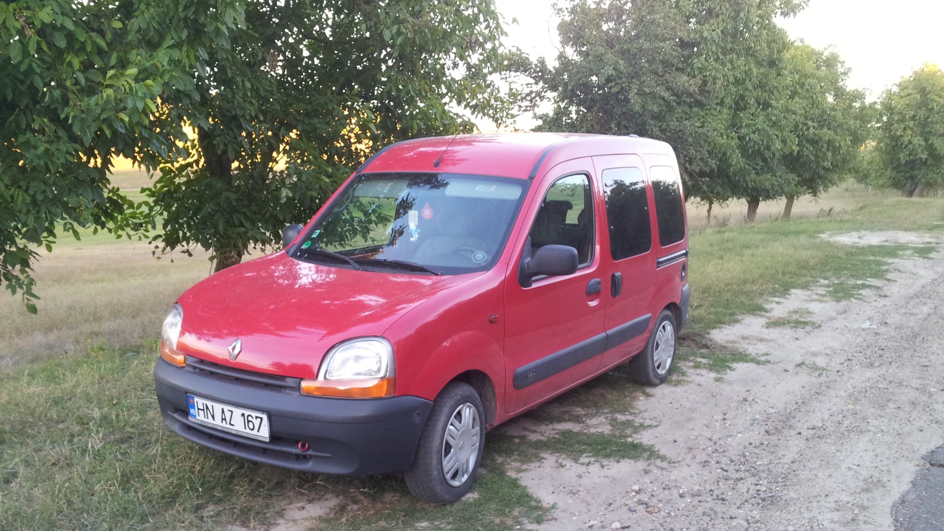 Рено кангу 2 бу. Рено кангу 2000. Рено кангу бортовой компьютер. Рено кангу 2 бу. Renault kangoo ii 1.