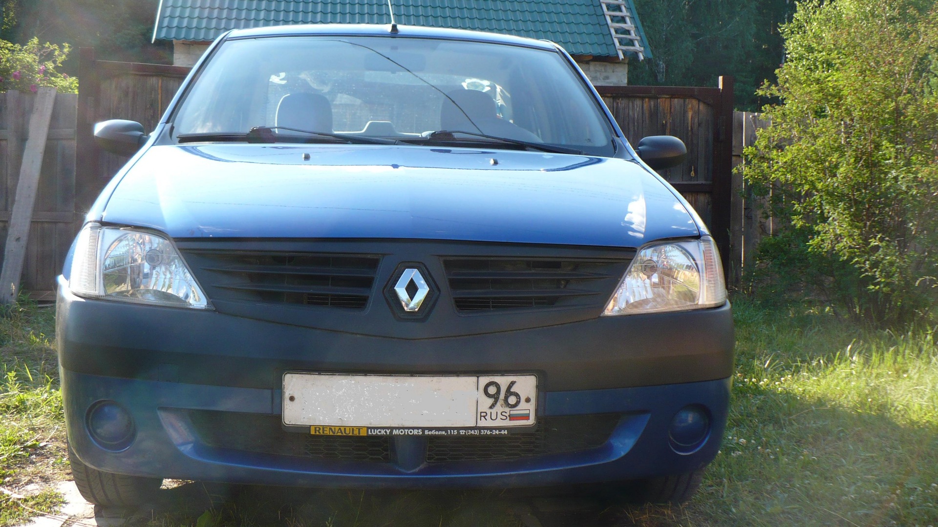 Renault Logan (1G) 1.6 бензиновый 2007 | 1.6 Эгейское море на DRIVE2