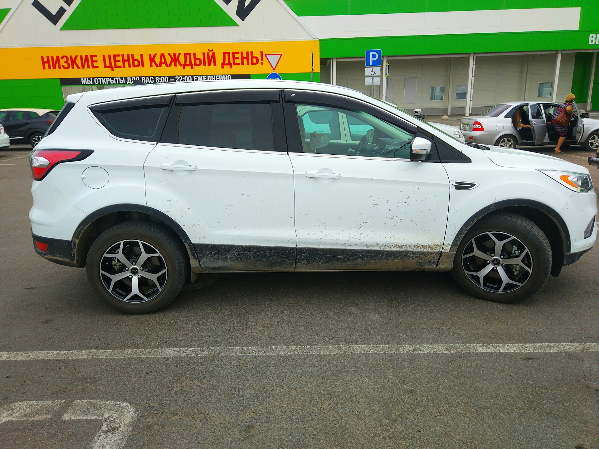 Диски — Ford Kuga (2G), 2,5 л, 2017 года | фотография | DRIVE2