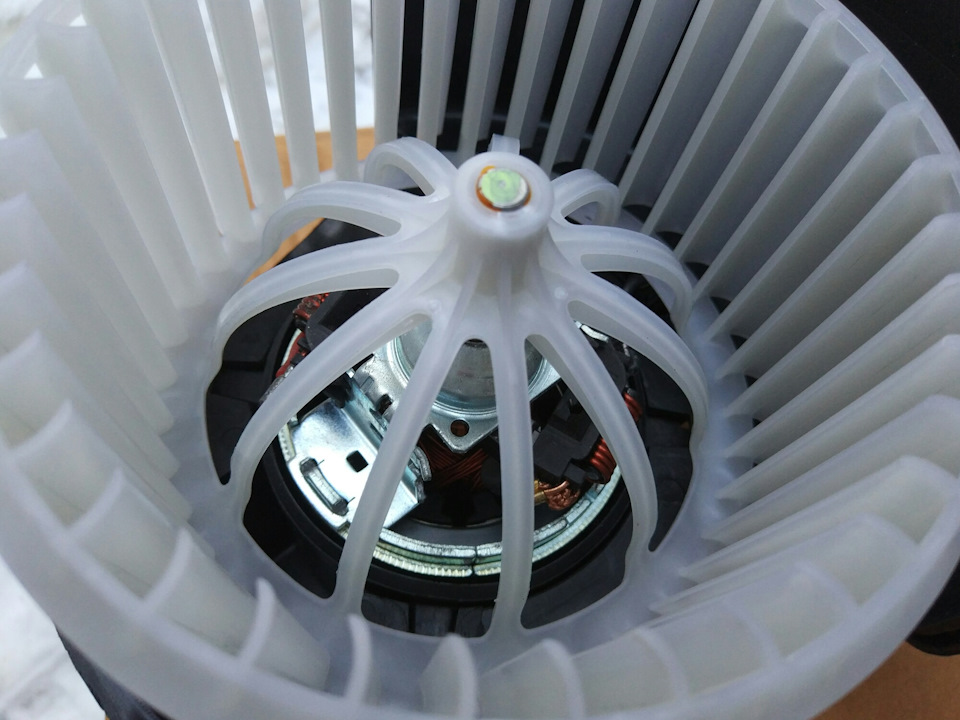 Фото в бортжурнале Volkswagen Touareg (1G)