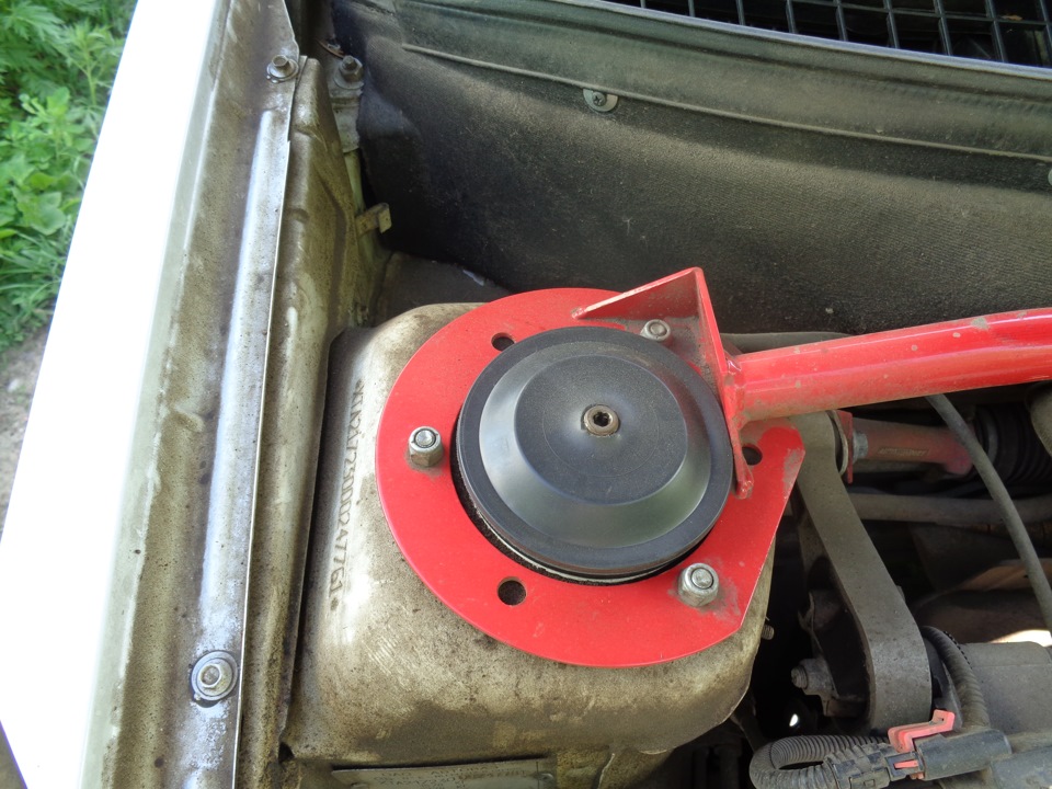 Крышки (заглушки) опорных подшипников — Lada Приора хэтчбек, 1,6 л ...