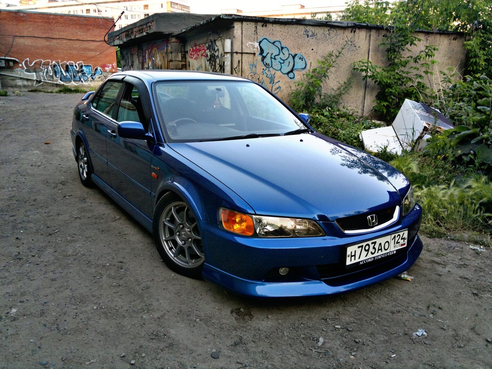 Honda Accord Euro r 2000