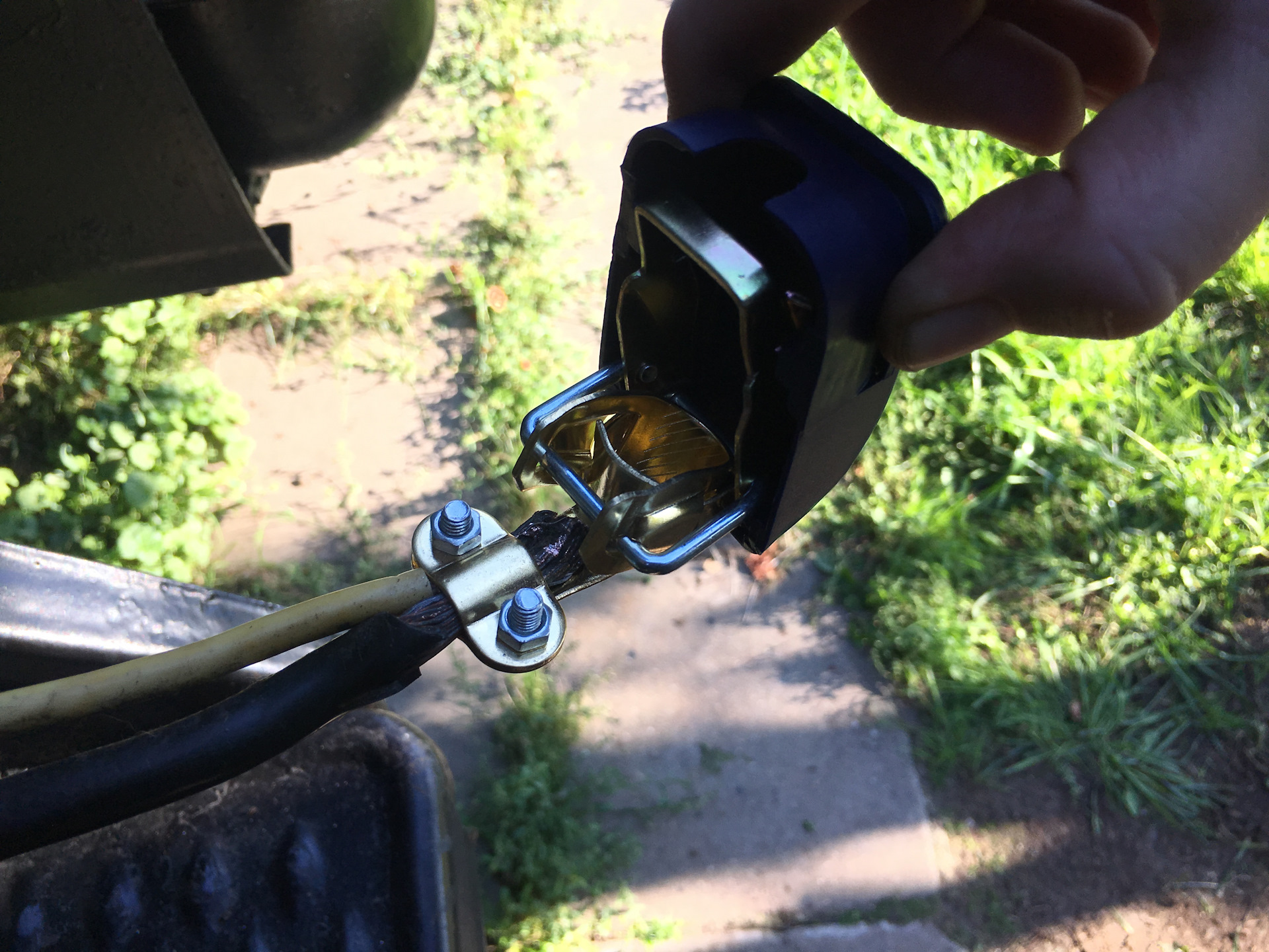 Быстросъёмные клеммы — ЗИЛ-131, 6 л, 1989 года | тюнинг | DRIVE2