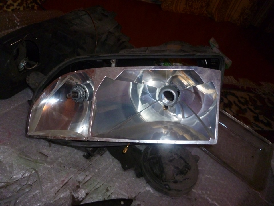 помыл фары) замена отражателя! — Ford Sierra, 2 л, 1990 года | мойка ...