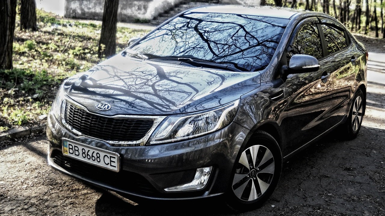 KIA Rio (3G) 1.6 бензиновый 2012 | 1.6 TOP Carbon Grey на DRIVE2