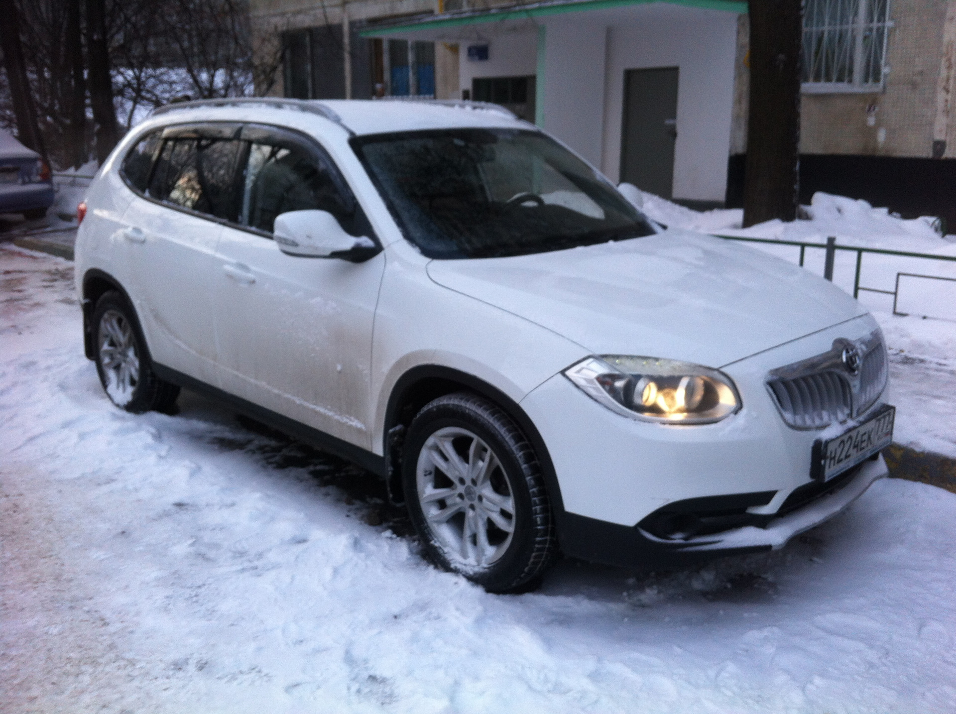 Отзывы владельцев фото. Brilliance v5 1. Brilliance v6 2014.