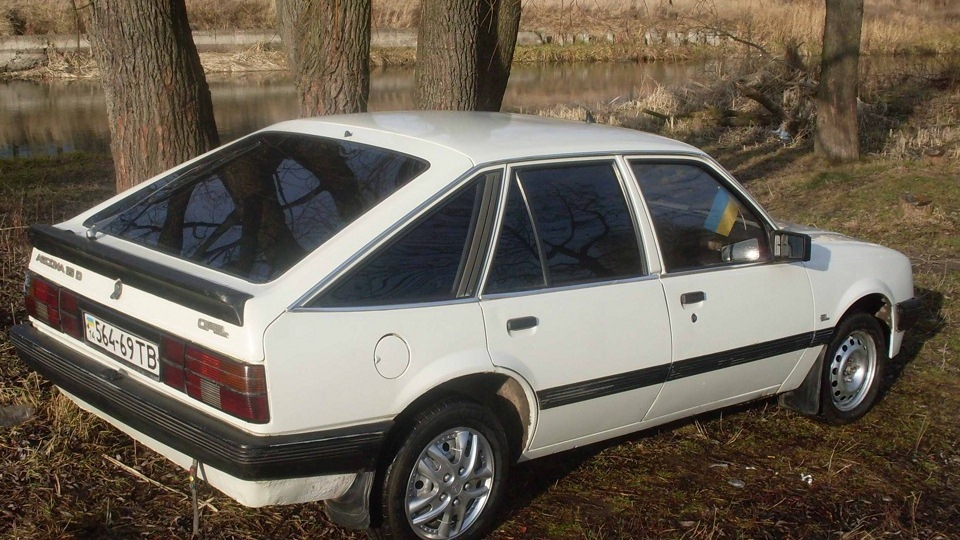 Opel Ascona 1985