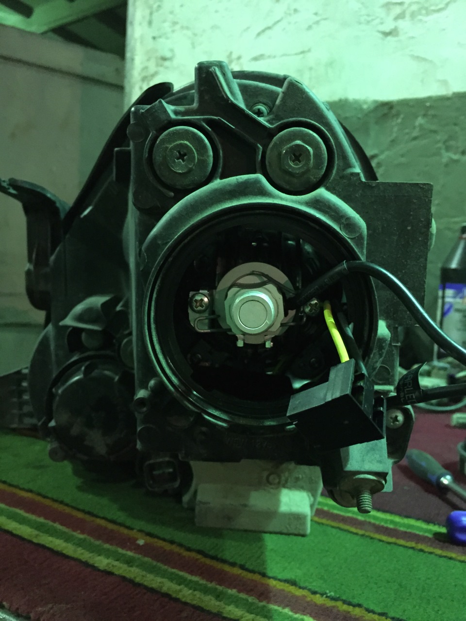 лампа в фаре :-) — SsangYong Rexton (2G)