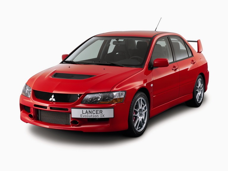 На аукцион выставили почти новый Lancer Evolution IX в редком исполнении MR