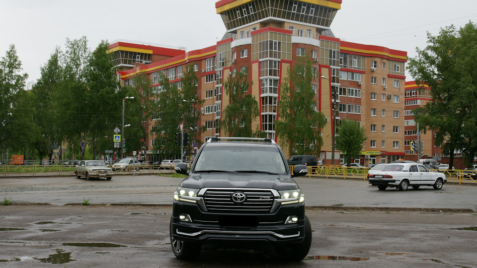 Фото в бортжурнале Toyota Land Cruiser 200