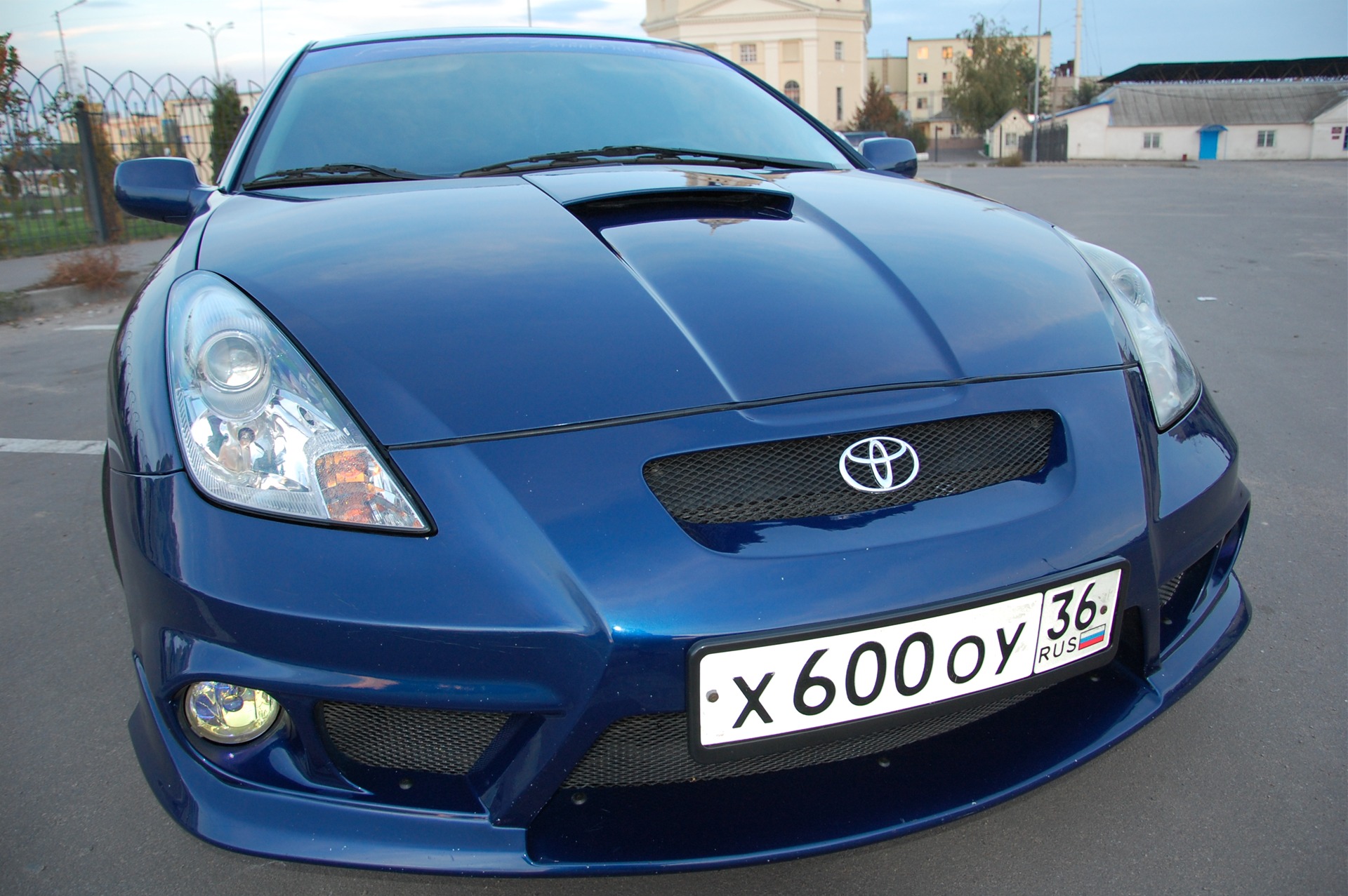      Toyota Celica 18 2003 