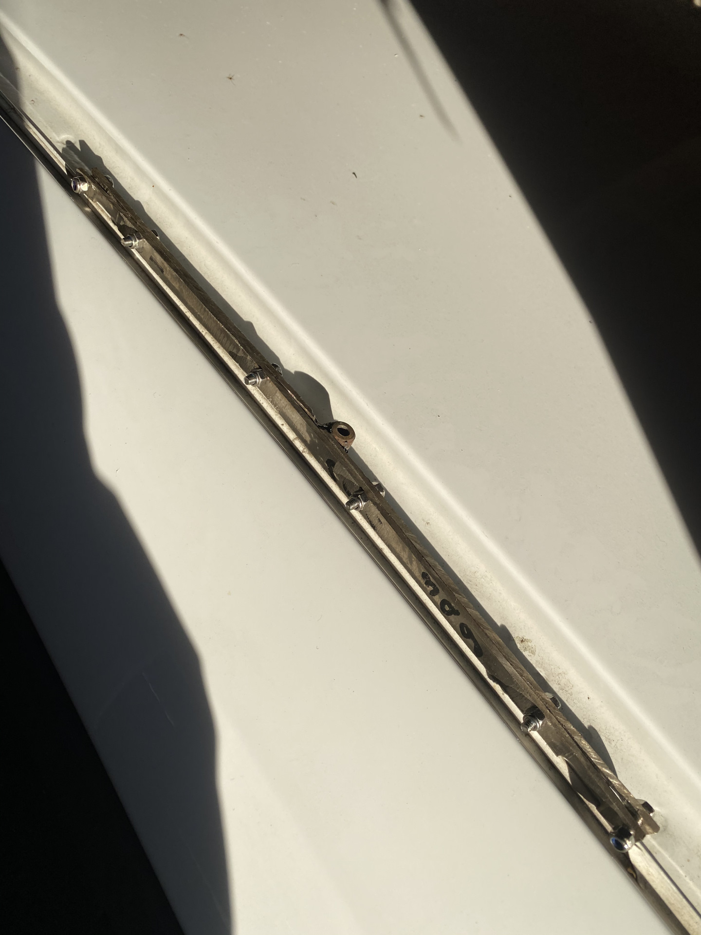 Установка поперечных рейлингов. — Ford Focus III Hatchback, 1,6 л, 2018 ...