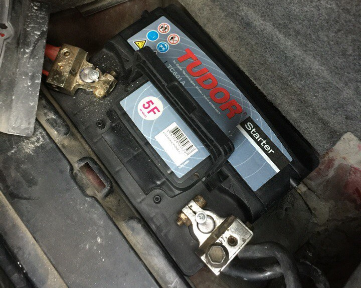 Пришла педаль газа и купил новый аккум — BMW 3 series Coupe (E36), 2,5 ...