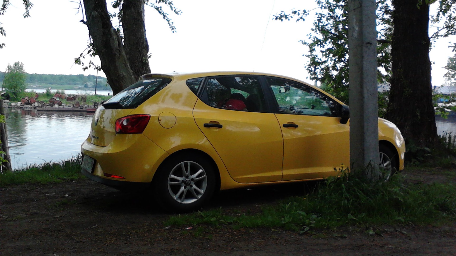 SEAT Ibiza (6J) 1.2 бензиновый 2008 | Amarillo на DRIVE2