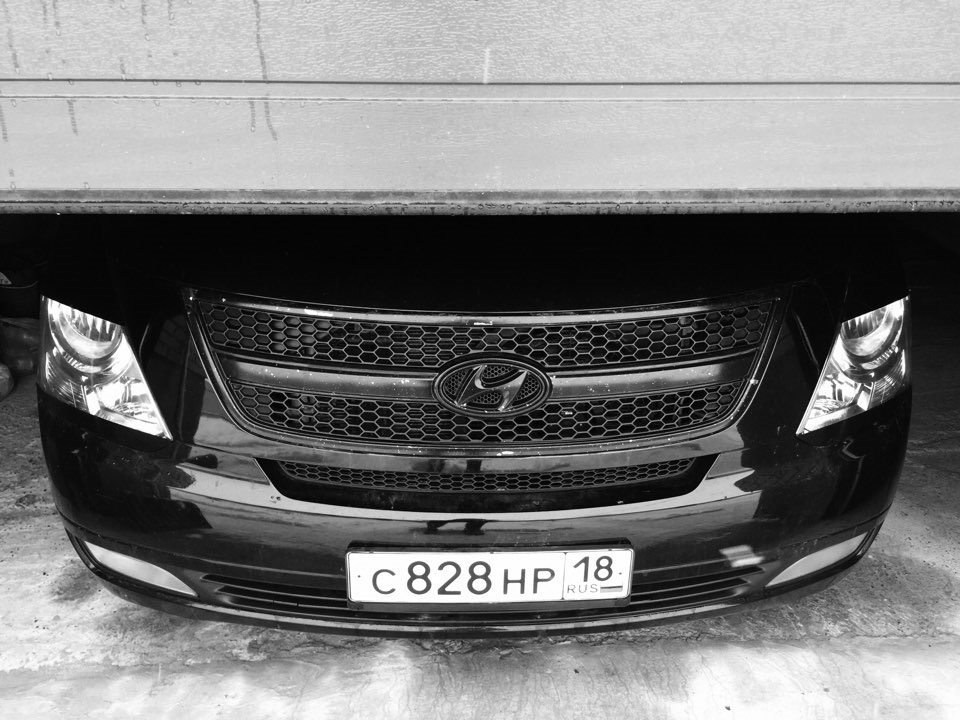 Реснички — Hyundai Grand Starex, 2010 года | своими руками | DRIVE2