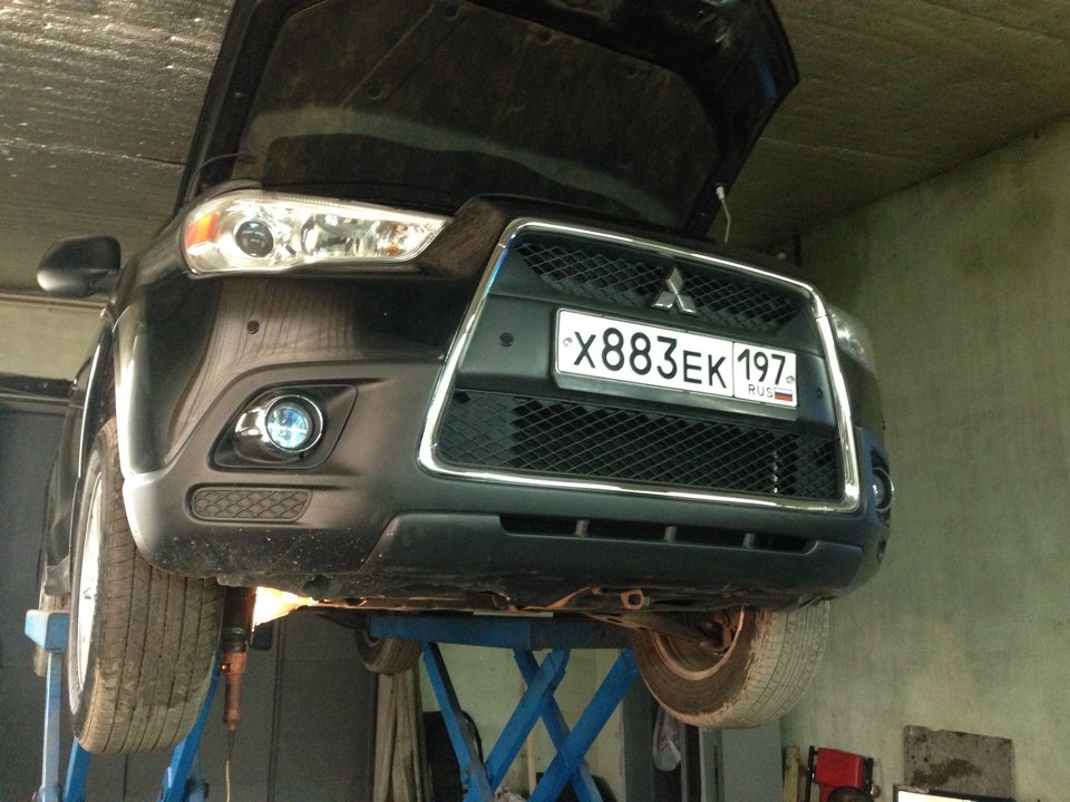 Замена масла — Mitsubishi ASX, 1,8 л, 2010 года | плановое ТО | DRIVE2