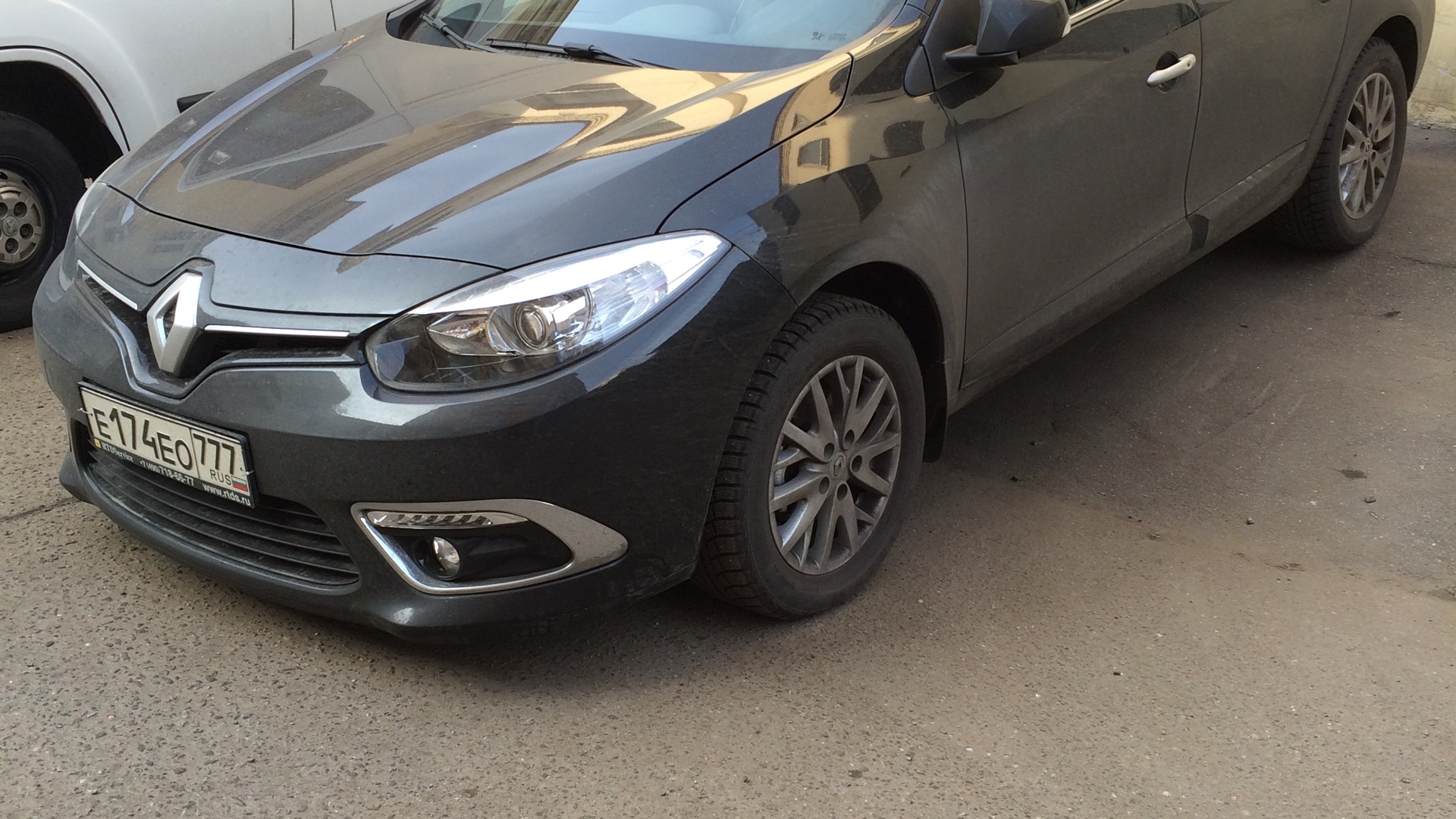 Renault Fluence 2.0 бензиновый 2014 | Адмирал Блэк на DRIVE2