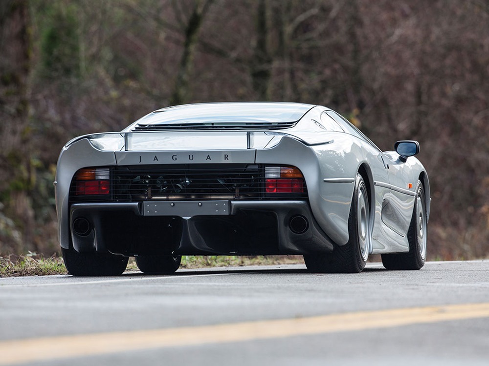 Ягуар xj220 фото