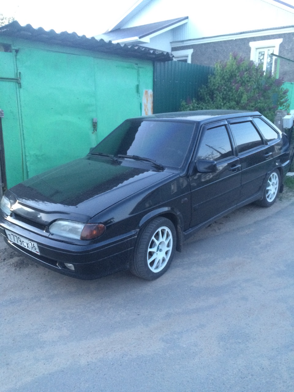 Подготовка к 9 мая. Покраска авто гуашью. — Lada 2114, 1,6 л, 2010 года |  стайлинг | DRIVE2