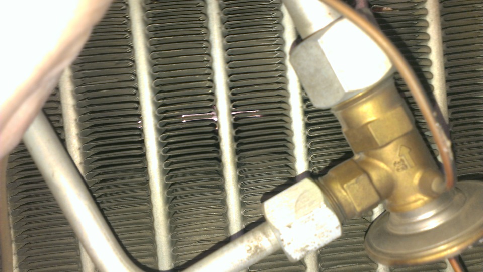 Чиоза датчик в печке ваз 2215. Сенсор печка. Датчик перегрева eberspacher d4. Автономка эбершпехер температурный датчик. Doosan 240 датчик печки.