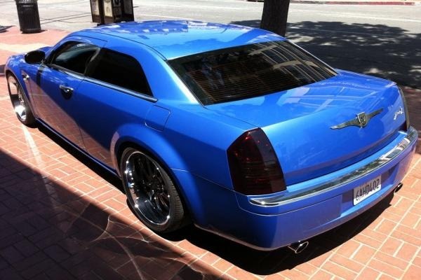 Р¤РёРѕР»РµС‚РѕРІС‹Р№ Chrysler 300c