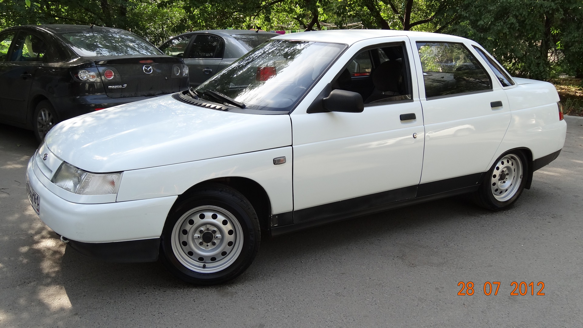 Lada 21102 1.5 бензиновый 2001 | 202 Ярко-Белый 