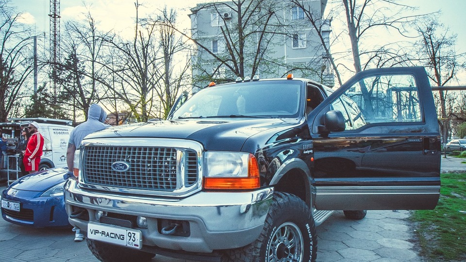Ford Excursion Чёрный