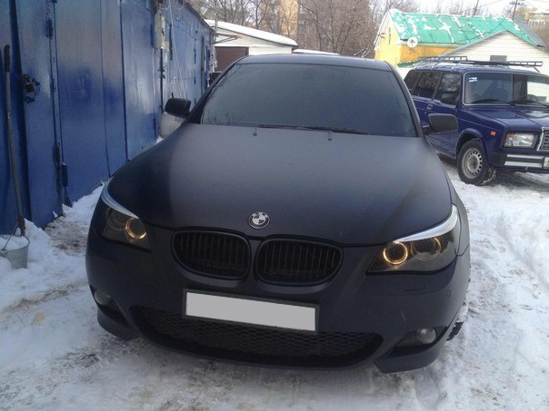 BMW e60 черный мат