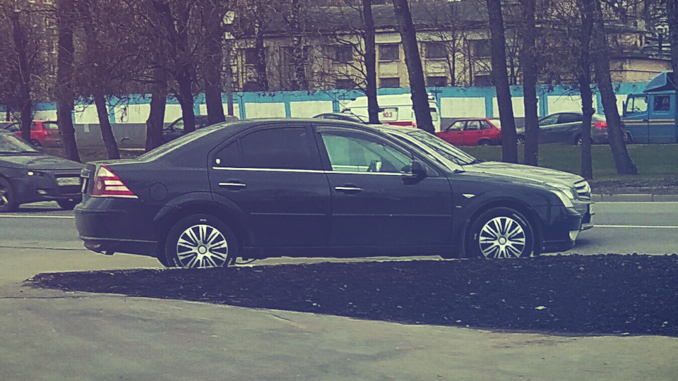 Разборка противотуманок HELP — Ford Mondeo III, 2,5 л, 2005 года ...