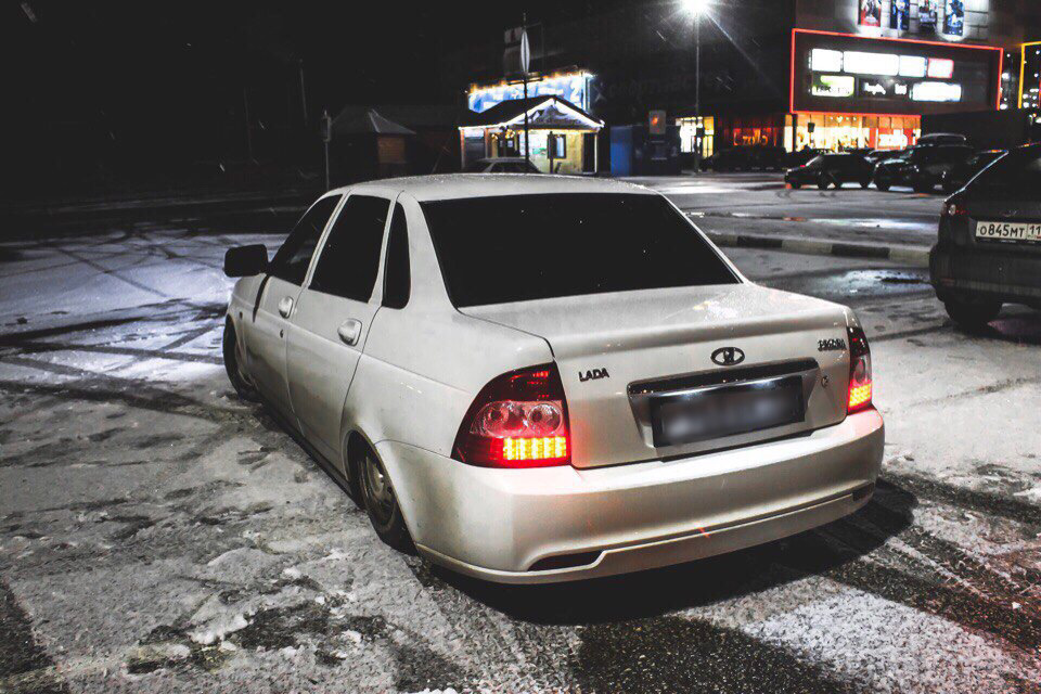 faea5s 960 Как крепится молдинг капота приора