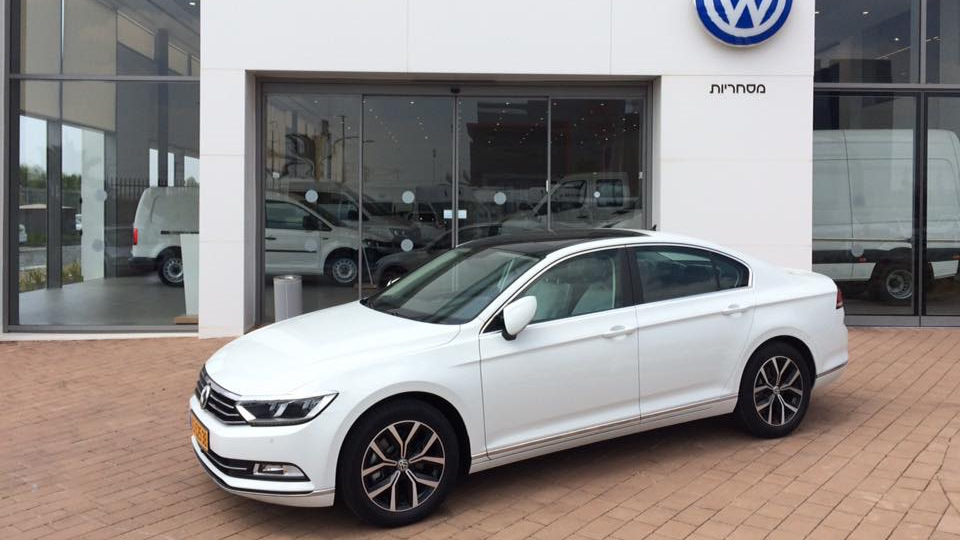 White 8. Volkswagen b8 белый. Volkswagen Passat 2021 белый. Фольксваген Пассат b8 белый. Фольксваген Пассат белый перламутр.