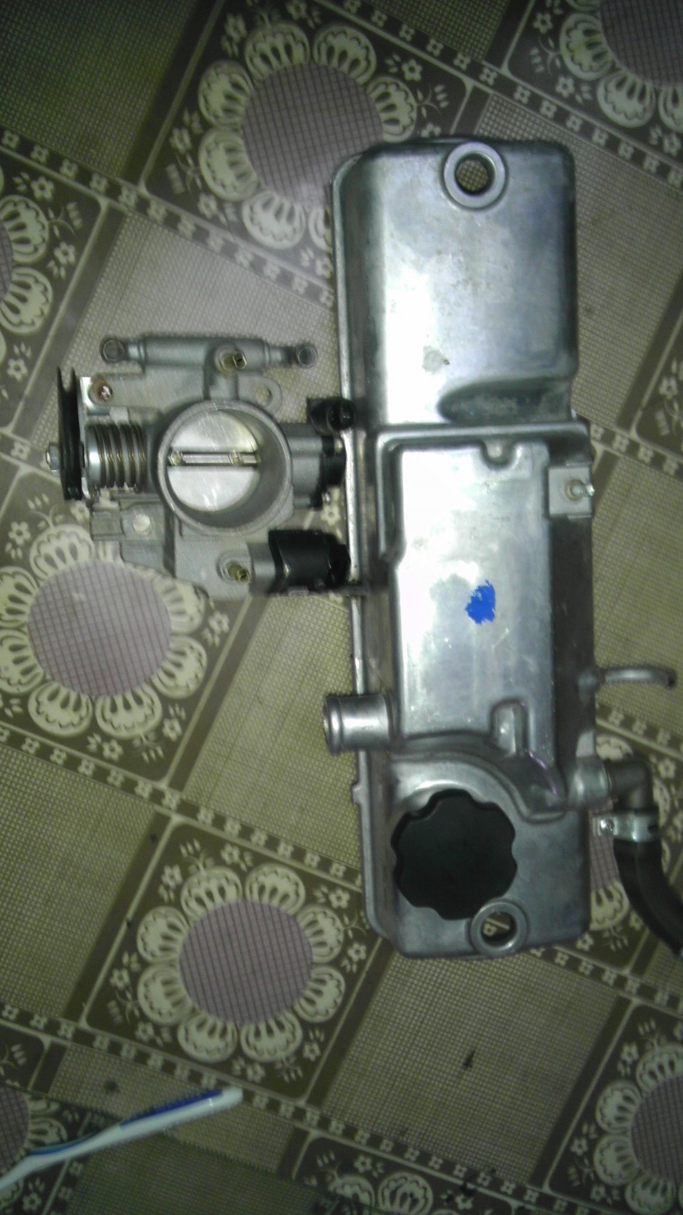 Промывка дроссельного узла — LADA 2113, 1,6 л., 2010 года | плановое ТО ...