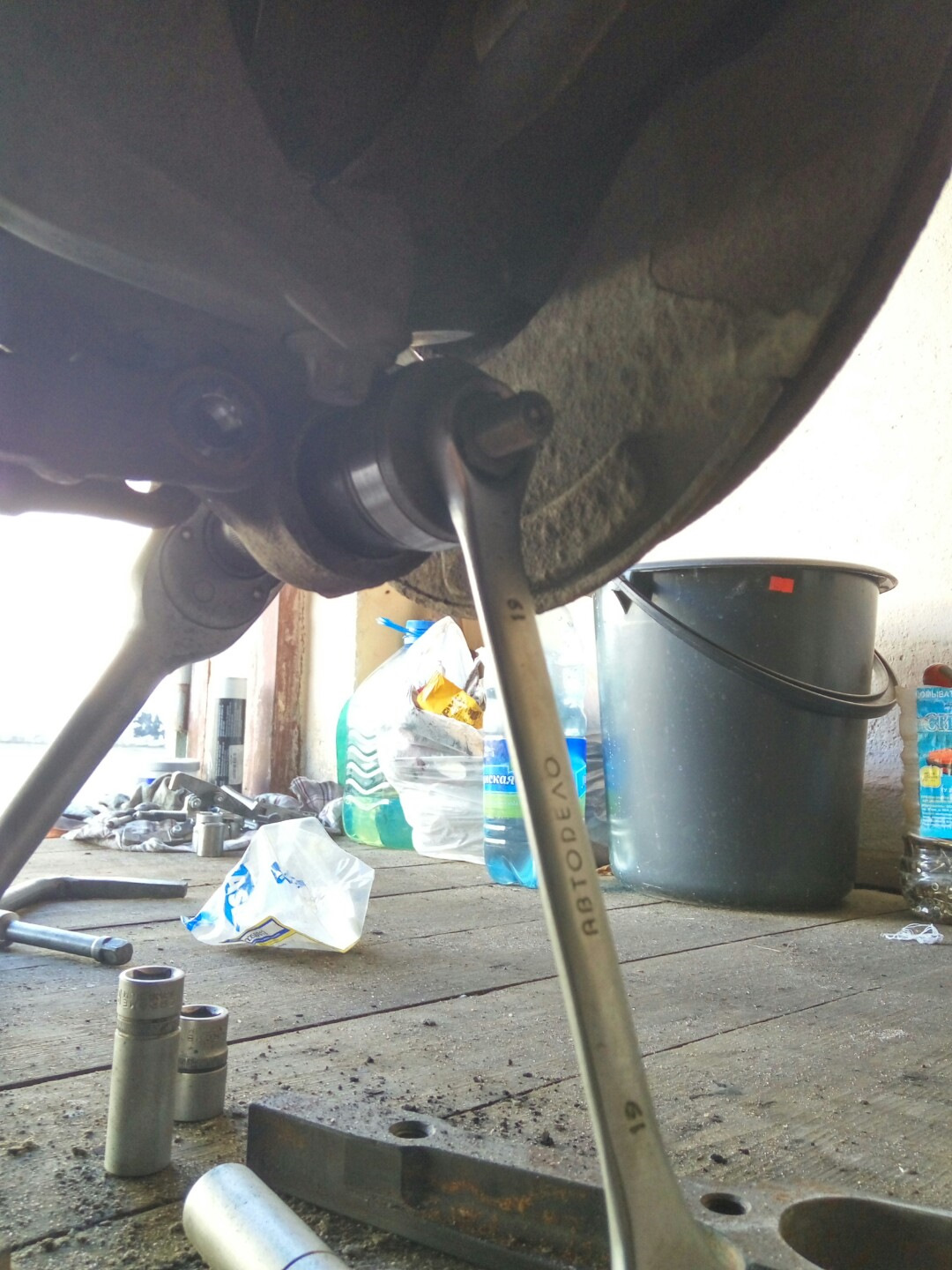 Небольшой стук при резком трогании и торможении. — Citroen C5 (2G), 2 л ...