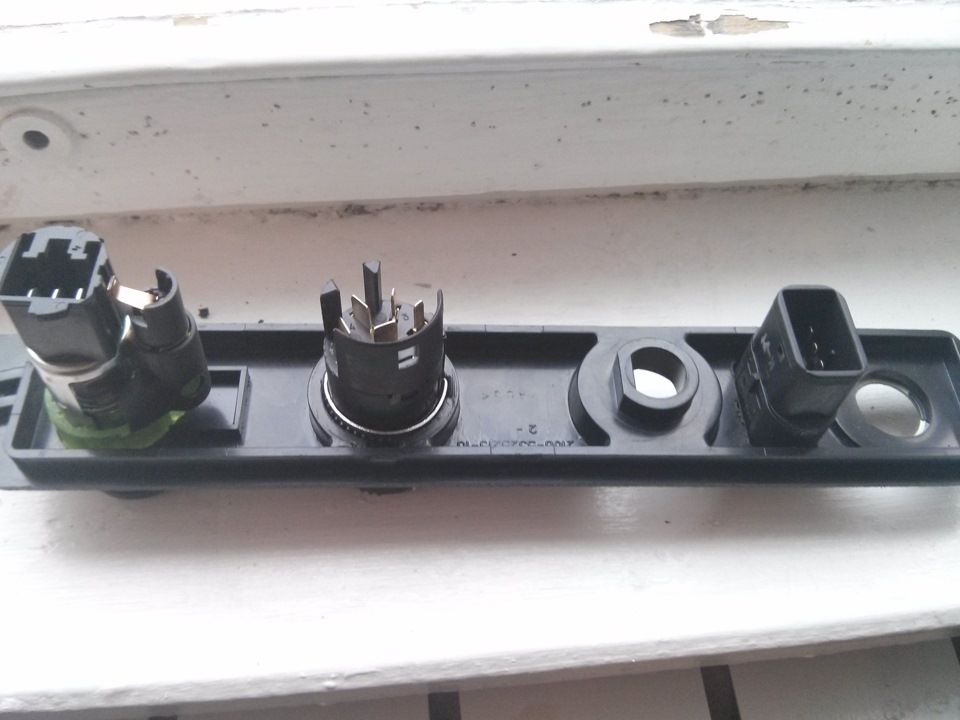 Кнопка включения\\выключения электрокраника печки от газели — Lada 2106 ...