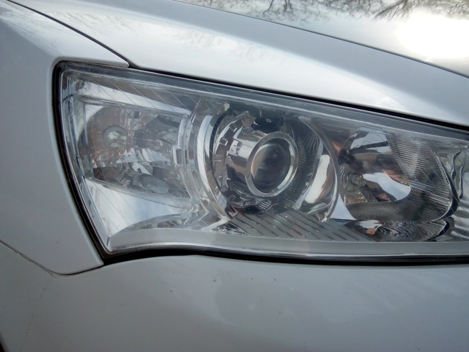 Лампы передних поворотов — Geely Emgrand EC7 RV, 1,8 л, 2011 года ...